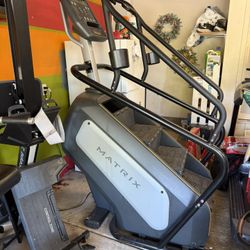 Matrix Stair Stepper 