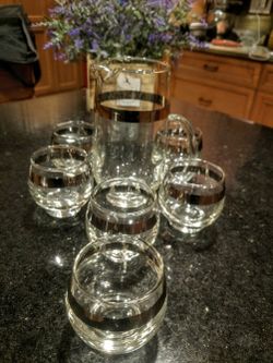 Vintage Cocktail Pitcher With Glasses