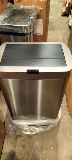 13 gallons stainless steel automatic trash can / see discription