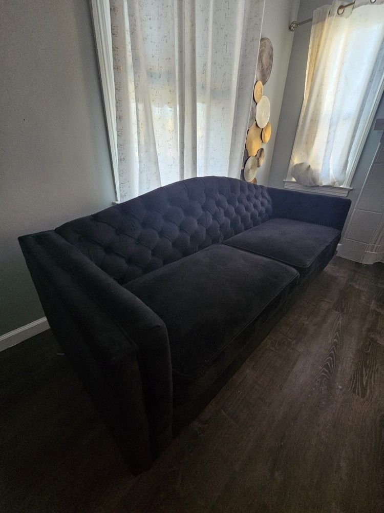 Sofa And Futon 