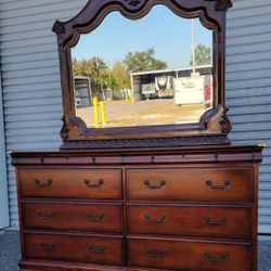 (FREE DELIVERY) Comitia Molina 8 Drawer Dresser With Mirror 
