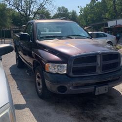 2004 Dodge Truck 