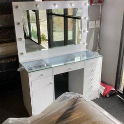 New Big Bulb Celebrity Influencer Vanity 3 Colors Same Day Delivery $599