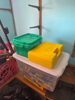 Large amount of K'NEX