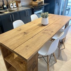 Dining Table & Chairs.