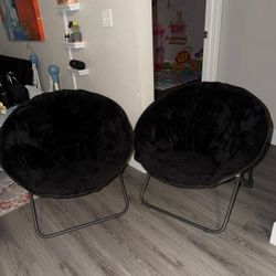 2 Black Chairs