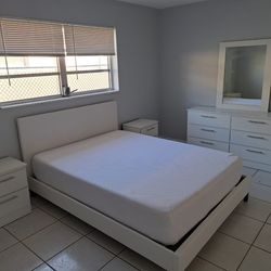 Bedroom Set - Juego De Cuarto