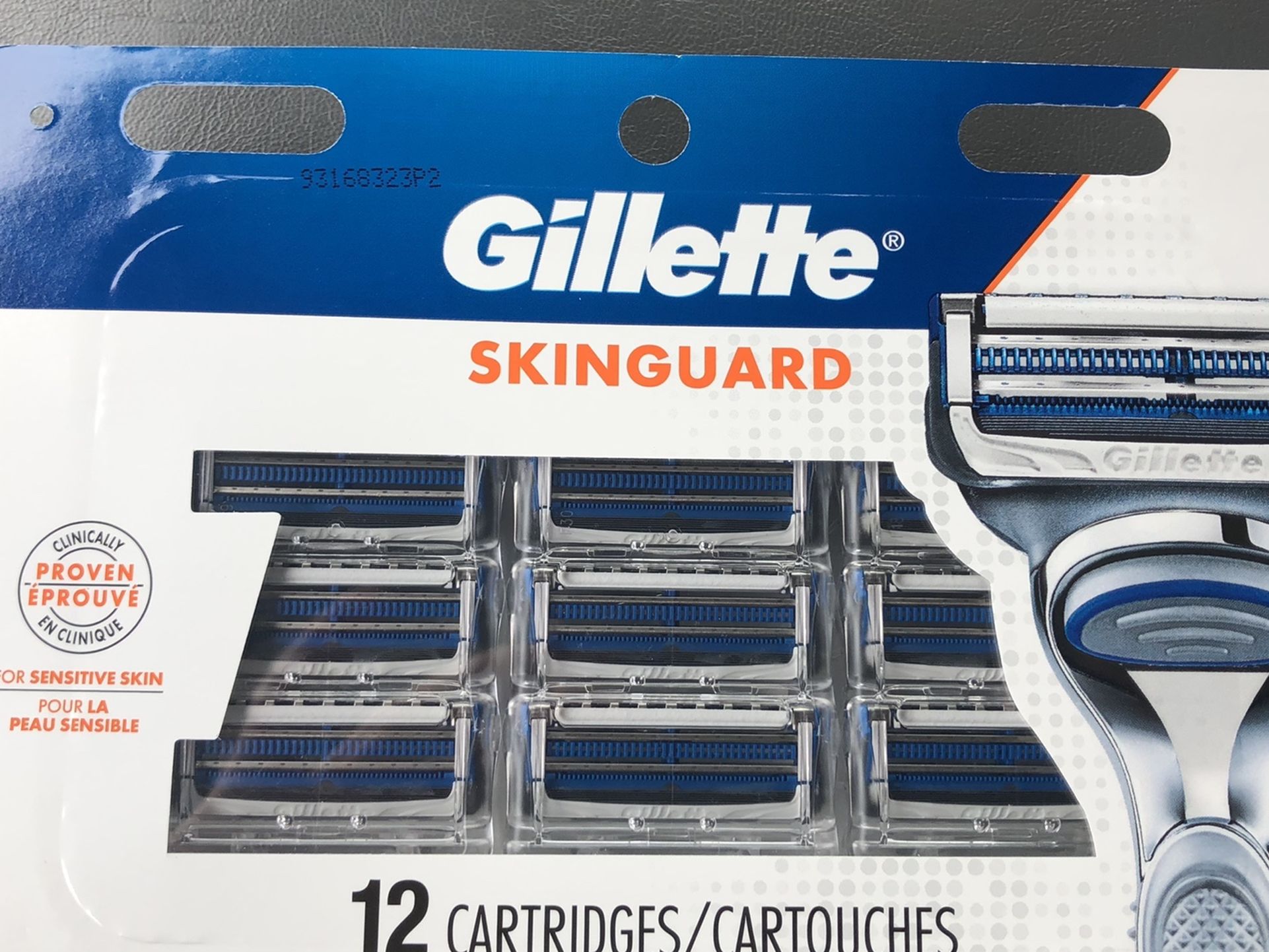 Gillette Skinguard 12 Pack Razor Cartridge Refills