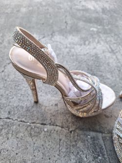 De Blossom high 👠  heels