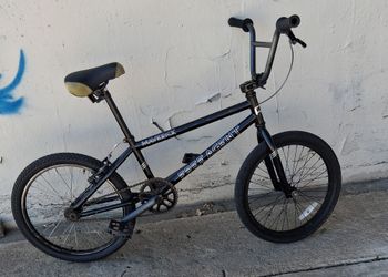 Free Agent 20 inch BMX
