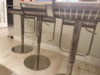 Set of 3 Adjustable Metal Bar Stools