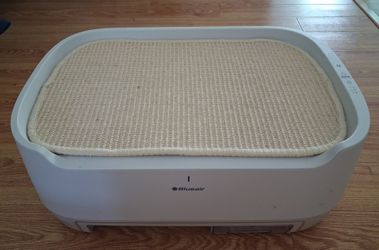 New pet air purifier