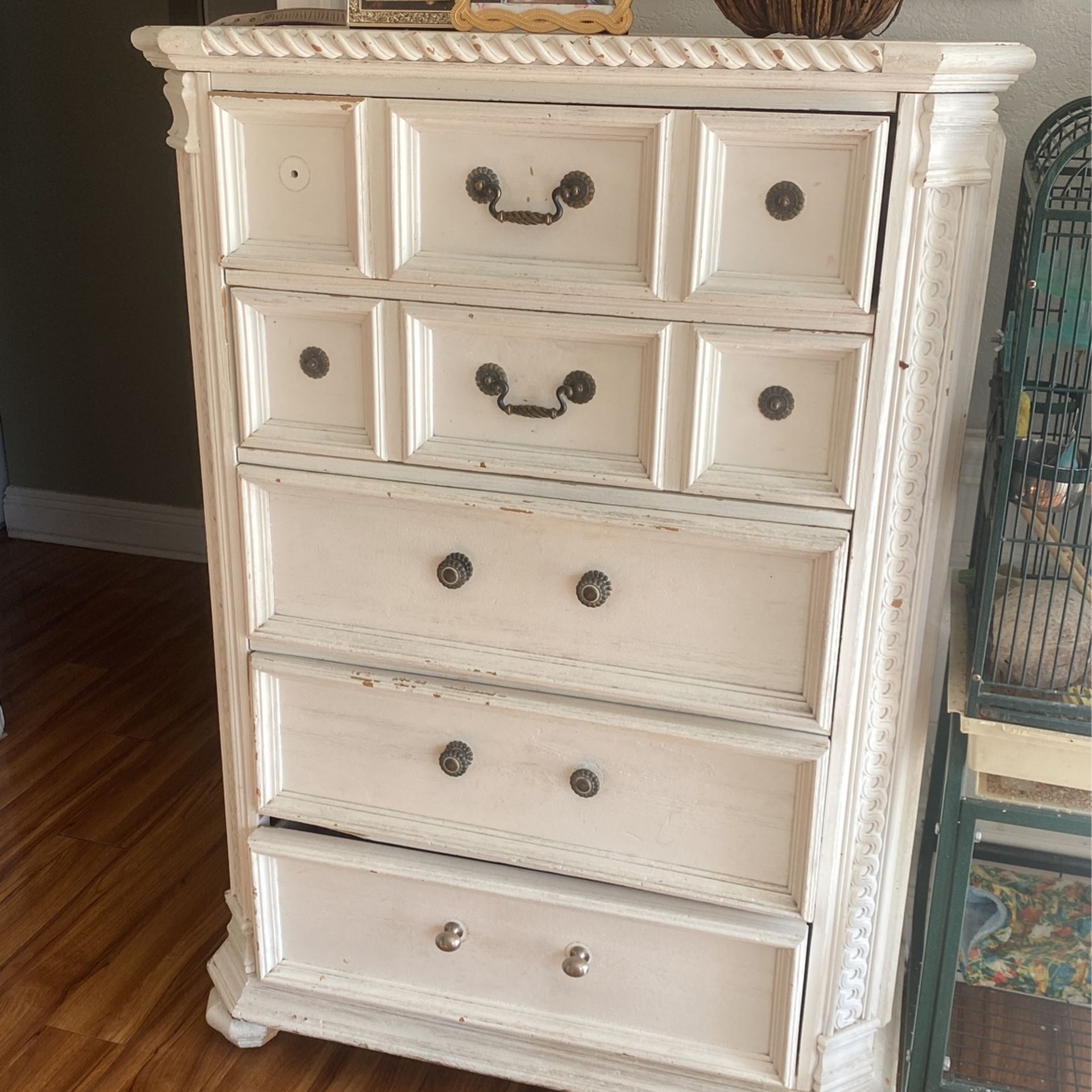 Dresser. No Deliveries. for Sale in Palmdale, CA OfferUp
