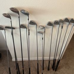 Golf Clubs Vintage With Bag