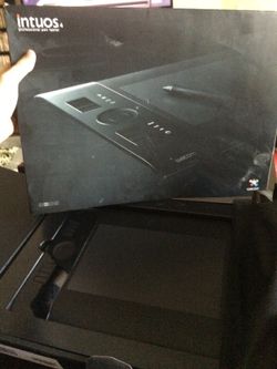 Intuos 4 professional pen tablet