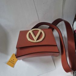 Mario Valentino
Honey Logo Leather Shoulder Bag