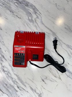 Milwaukee M18 charger