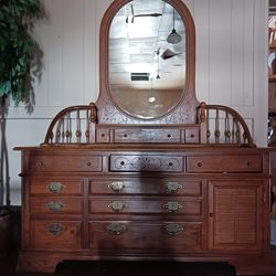 Old Town Furnitures Antique Replica Dresser