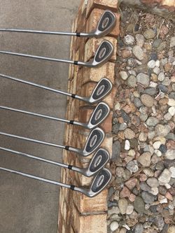 Cleveland golf Clubs 4-PW