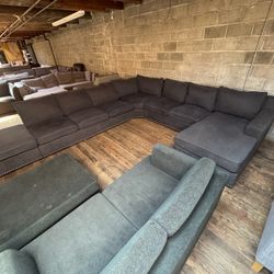 Extra Large Charcoal Gray Wraparound Sectional with Chaise – Deep Comfy Seating (WE DELIVER)