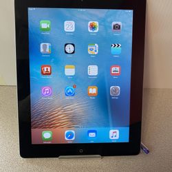 Apple iPad 2 unlocked , 16GB Storage 