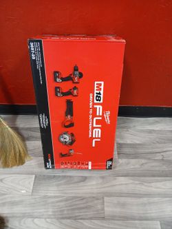 Milwaukee Tool Set New