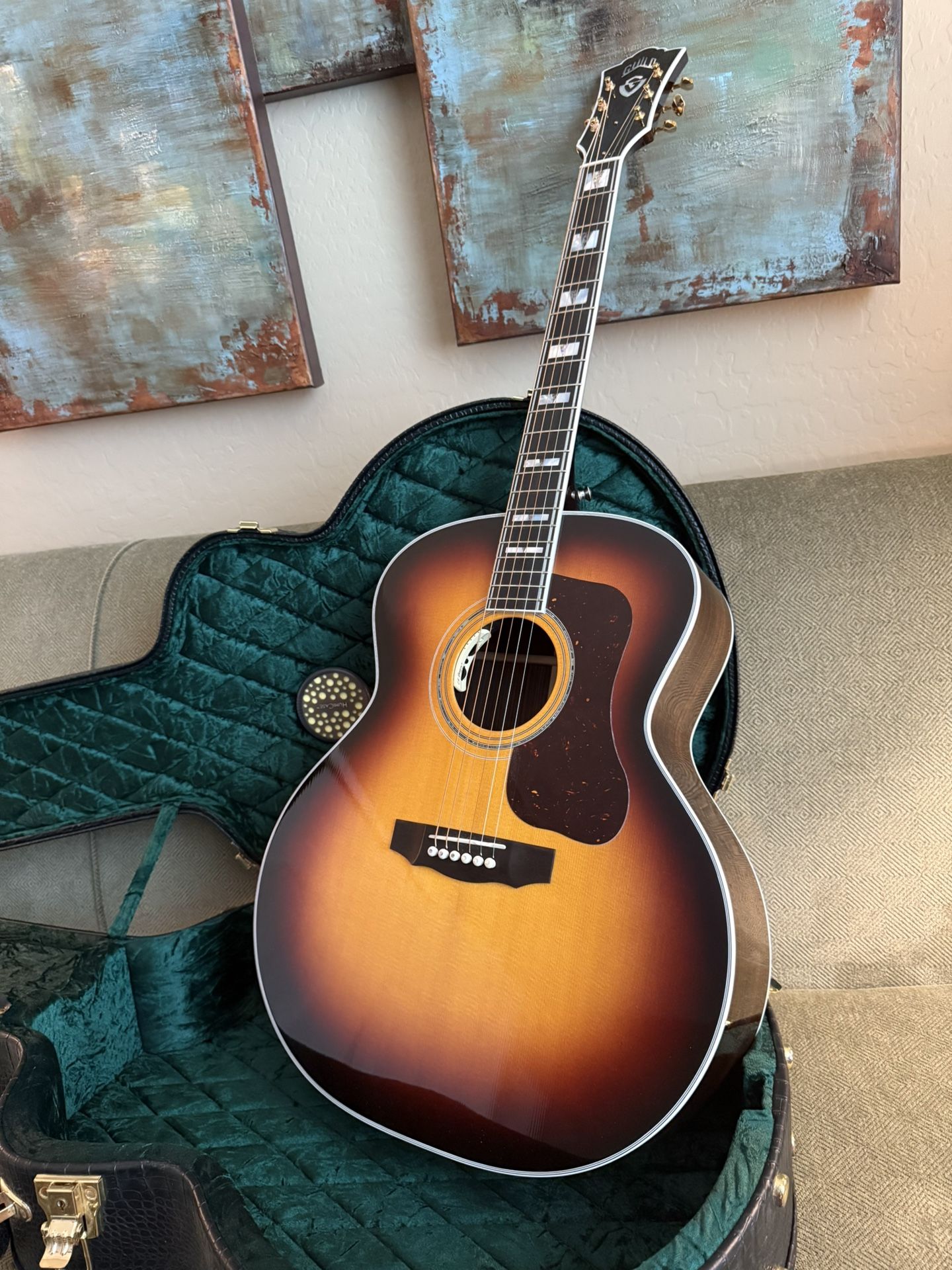 Guild F-55e Jumbo A/E