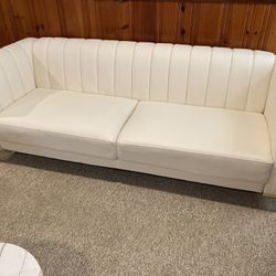 Couch Modern