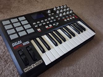 AKAI Mpk25 Midi Controller Music Production Keyboard