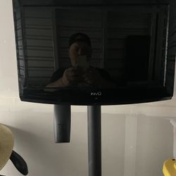 Invu Tv DVD Portable 