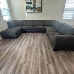 Polaris 4pc sectional