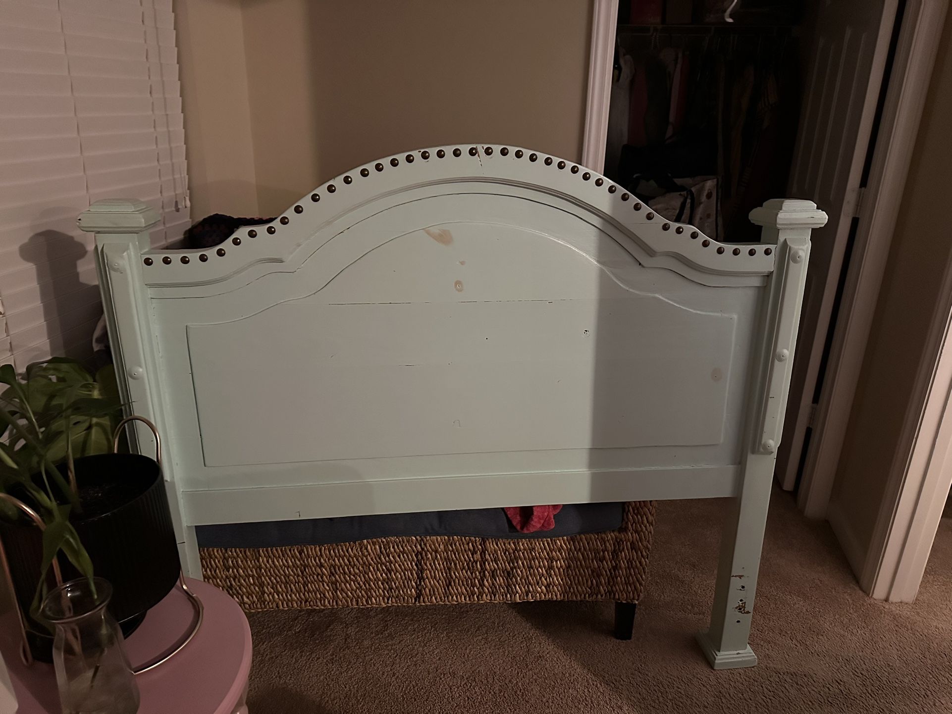 Full Size Bed Frame, Solid Oak Wood DIY project