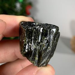 Dark & Lustrous Peruvian Epidote Crystal