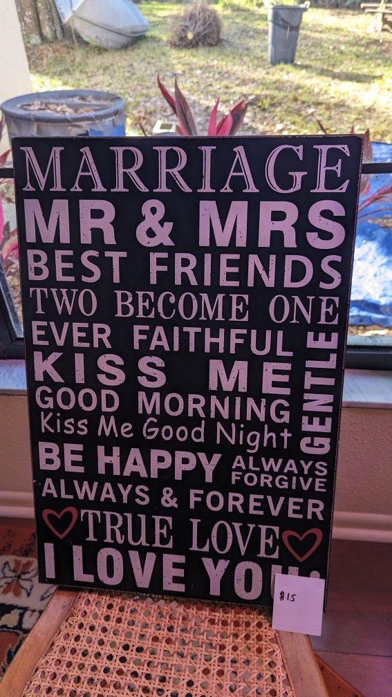 Mr. & Mrs. Decor Sign