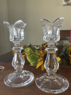 Tulip Stick Candle Holder Set