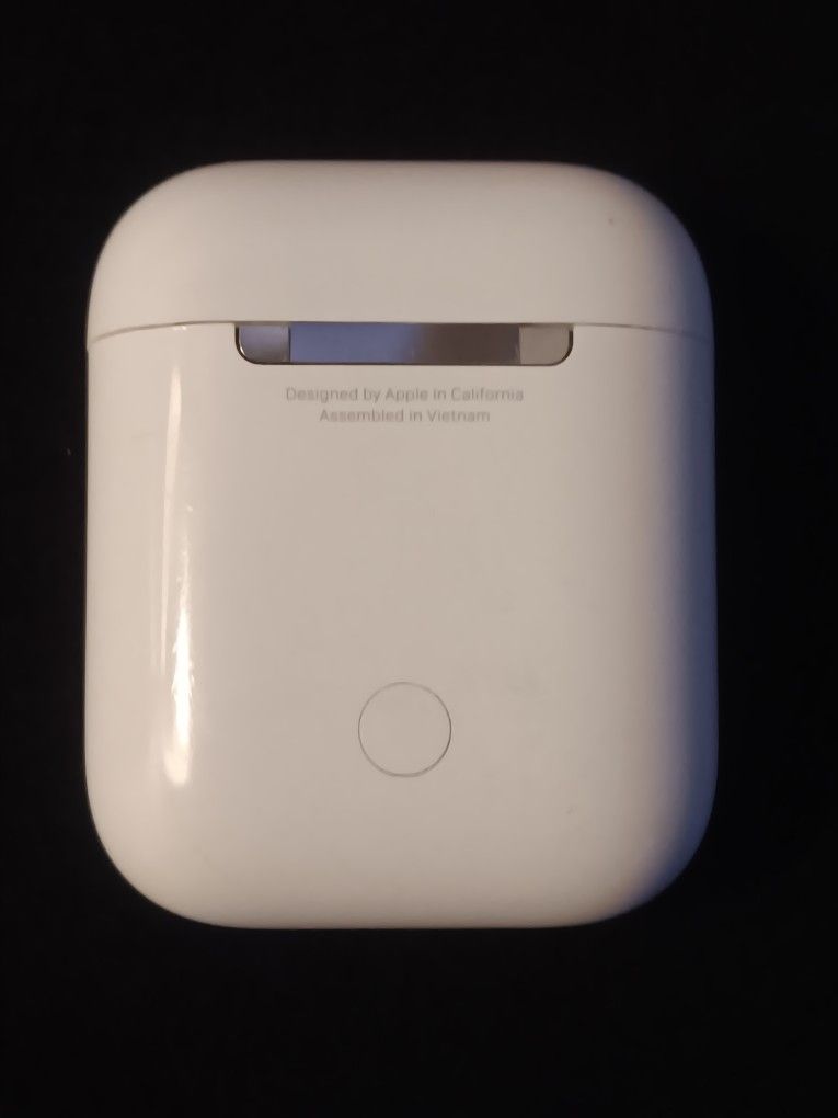 Air Pod Case Charger  The Apple AirPods (2nd Generation)