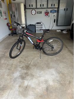 Black Mongoose Bike