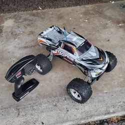 Traxxas Stampede RC Car