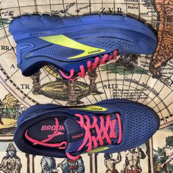 Women Shoes Brooks Size 6