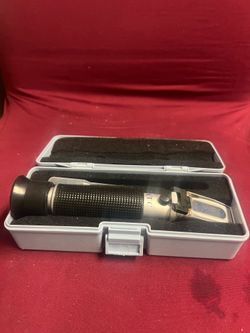 REFRACTOMETER