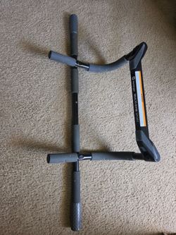 Pull up bar
