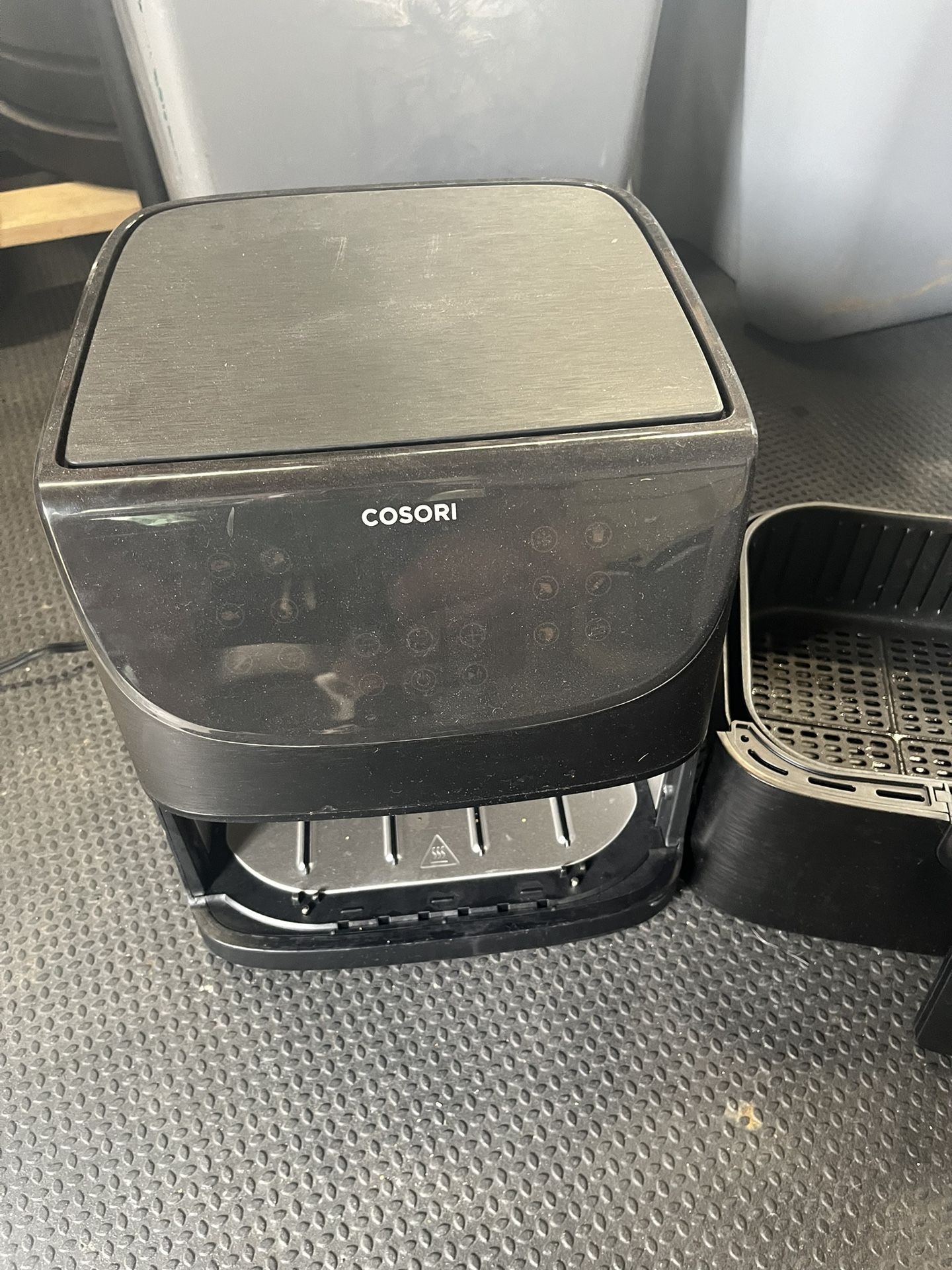 Aria Premium 2 Qt. Retro Style Ceramic Air Fryer, Black/Stainless Trim for  Sale in Phoenix, AZ - OfferUp