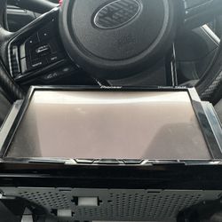 Pioneer Head Unit