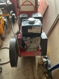 Husqvarna FS 400 LV Walk-Behind Concrete Saw