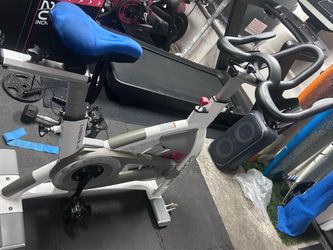 Schwinn carbon blue spin bike with gel seat