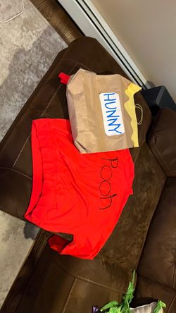 Home made Halloween Costume: Pooh with honey pot bag