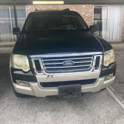 Sale/ Ford Explorer 