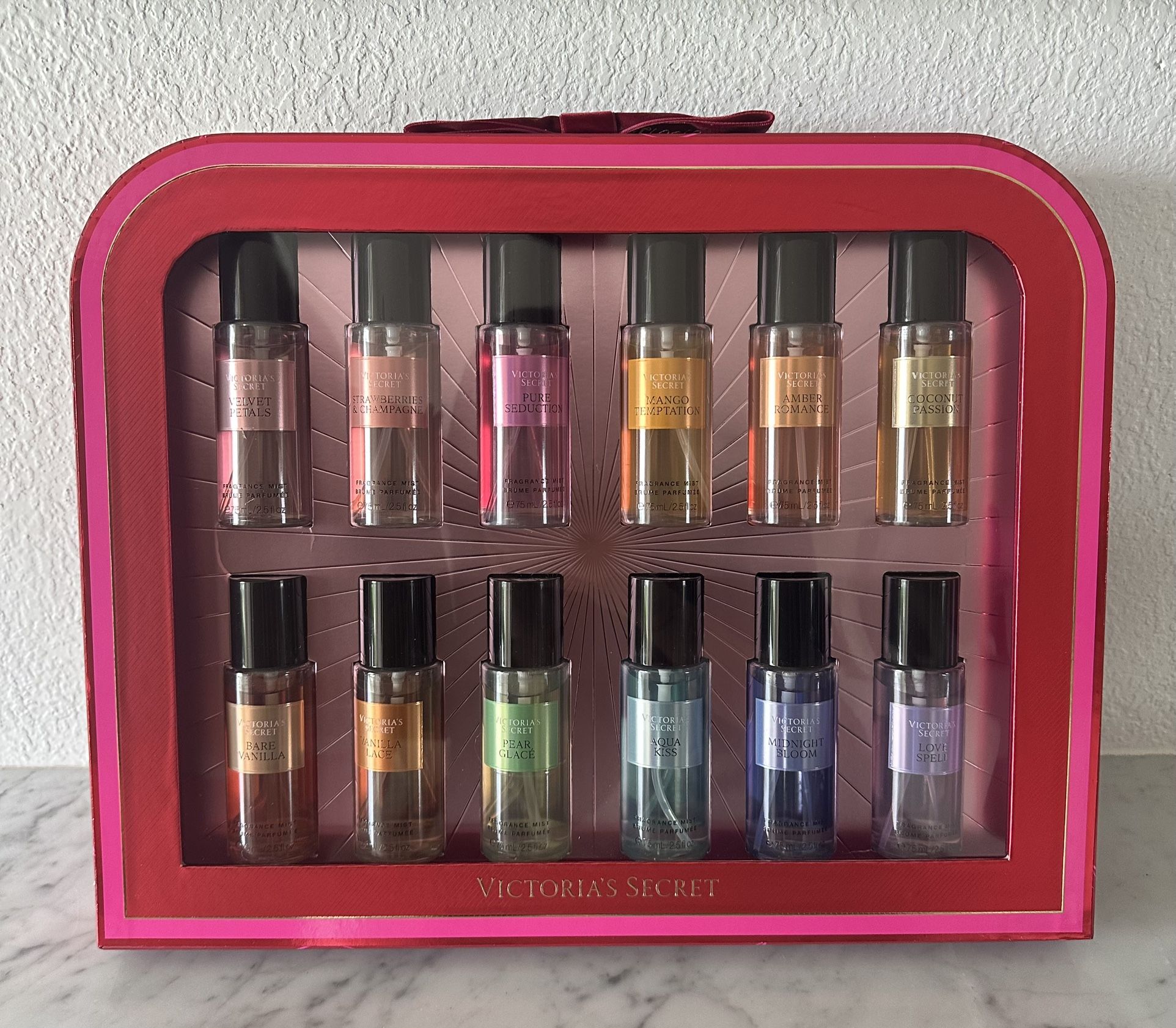 Victoria Secret 12 Mini Perfumes Set