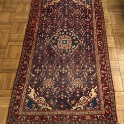 Vintage Hand-Knotted Persian Hamadan Rug with Central Medallion