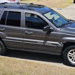 2004 Jeep Cherokee